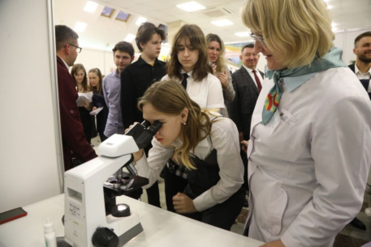 В Вологодской области стартовала ярмарка «День карьеры молодежи»