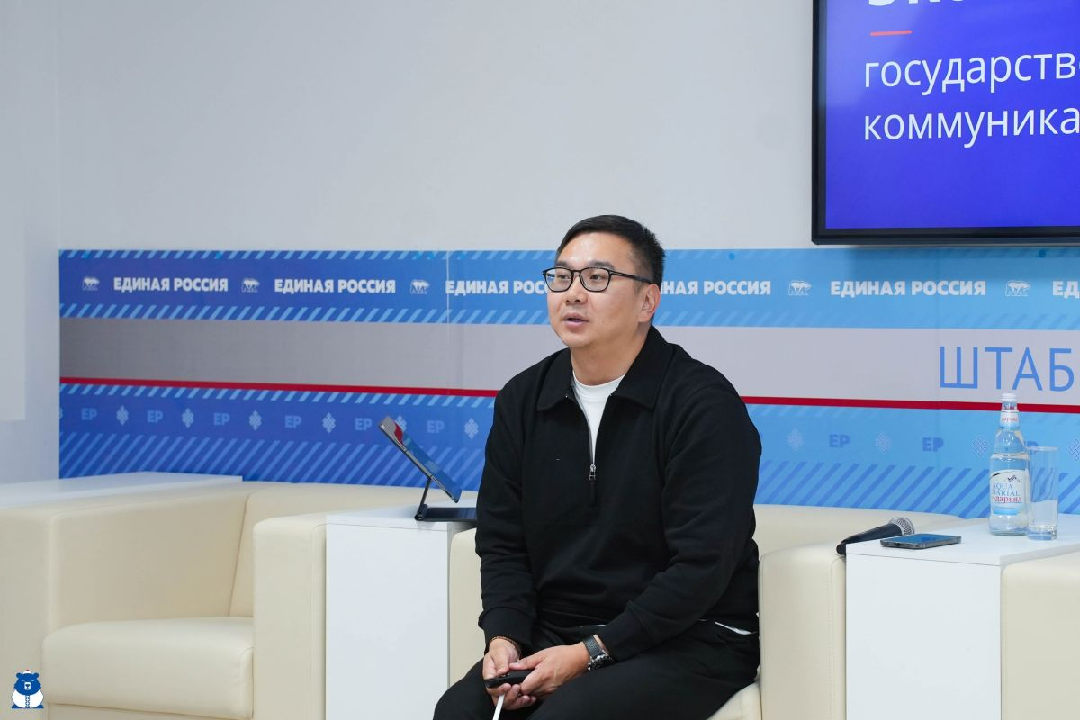 Алексей Этеев провёл лекцию в рамках медиапроекта «Сознание»