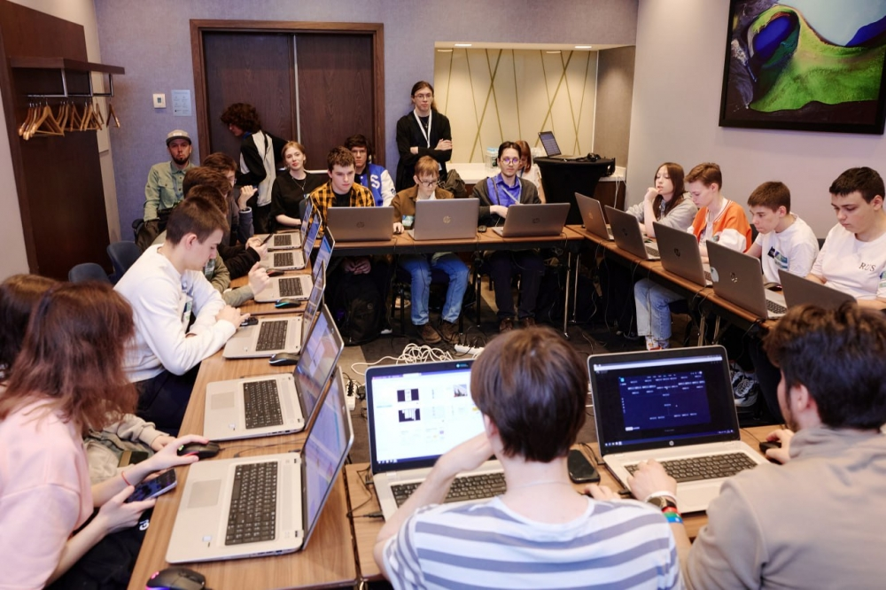 Лучших учителей информатики определили в Челябинской области