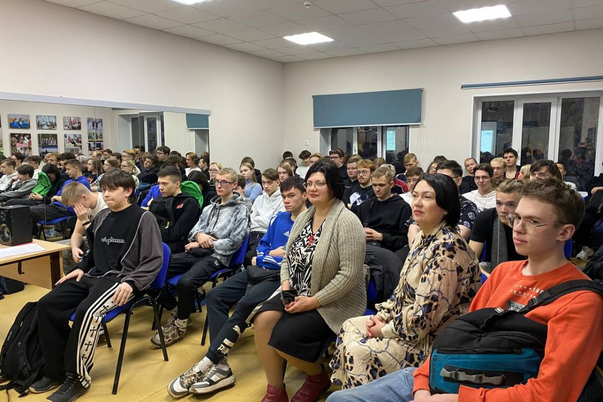 Цифровые волонтеры продолжают проводить тестирования по конституции