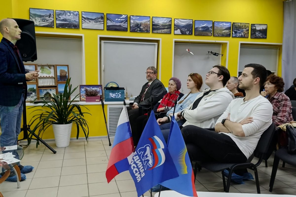 Мурманские пенсионеры изучили компьютерную грамотность