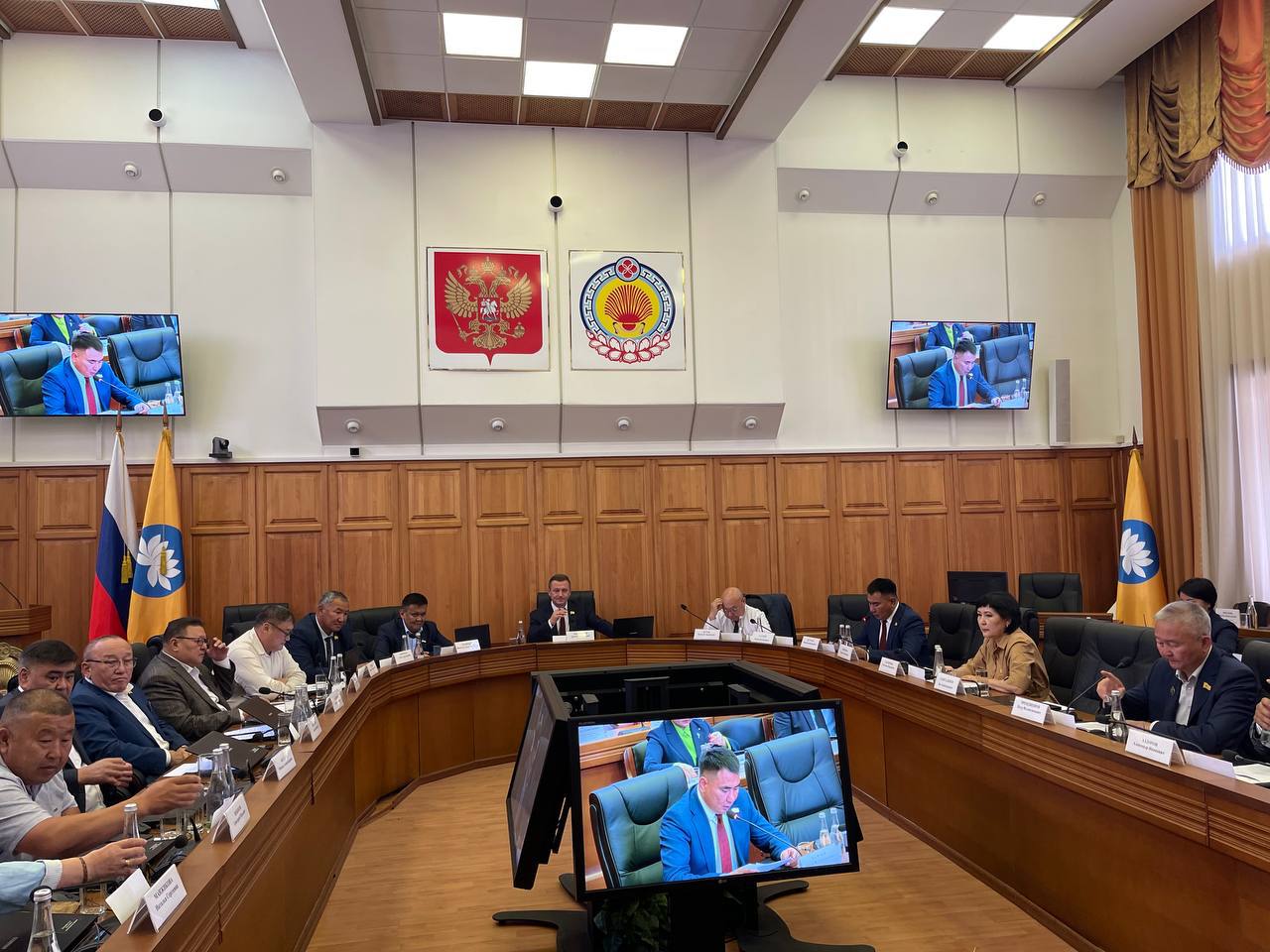 В Калмыкии продолжается поддержка «Почты России»: налоговые льготы помогут модернизировать отделения связи