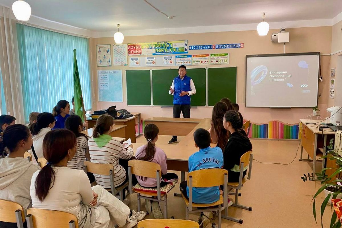 На базе садовской сош №2 Сарпинского района состоялся обучающий тренинг «сурhуль-ухани булг!»