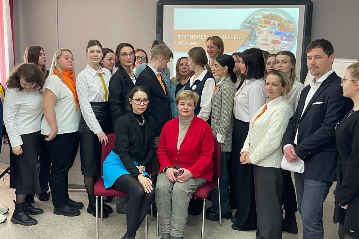 В ЯРОСЛАВСКОЙ ОБЛАСТИ ПО ПАРТИЙНОМУ ПРОЕКТУ «ЦИФРОВАЯ РОССИЯ» ПРОШЛА СЕРИЯ ТЕМАТИЧЕСКИХ МЕРОПРИЯТИЙ