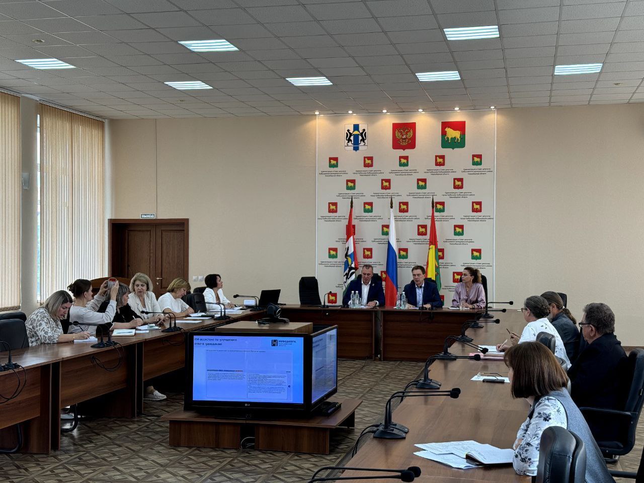 Искусственный интеллект начнет помогать муниципалитетам Новосибирской области в обработке обращений граждан