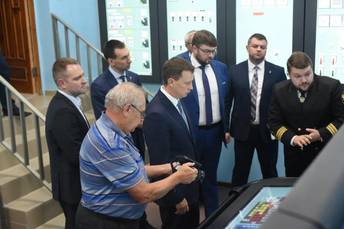 Депутат государственной думы Антон Немкин провел встречу со студентами астраханского государственного технического университета