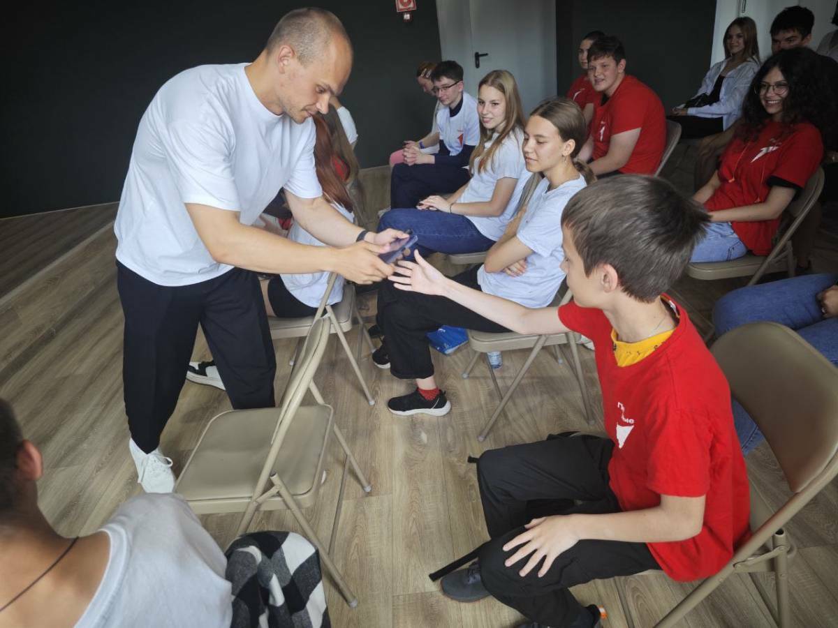 «Киберпатруль» в Курске провел лекцию о кибербезопасности для активистов «Движения Первых»